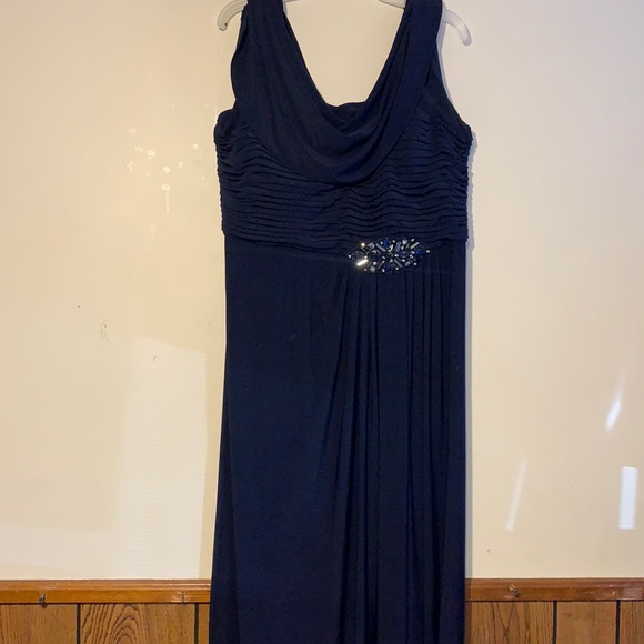Patria Maxi Cocktail Dress - Picture 1 of 11